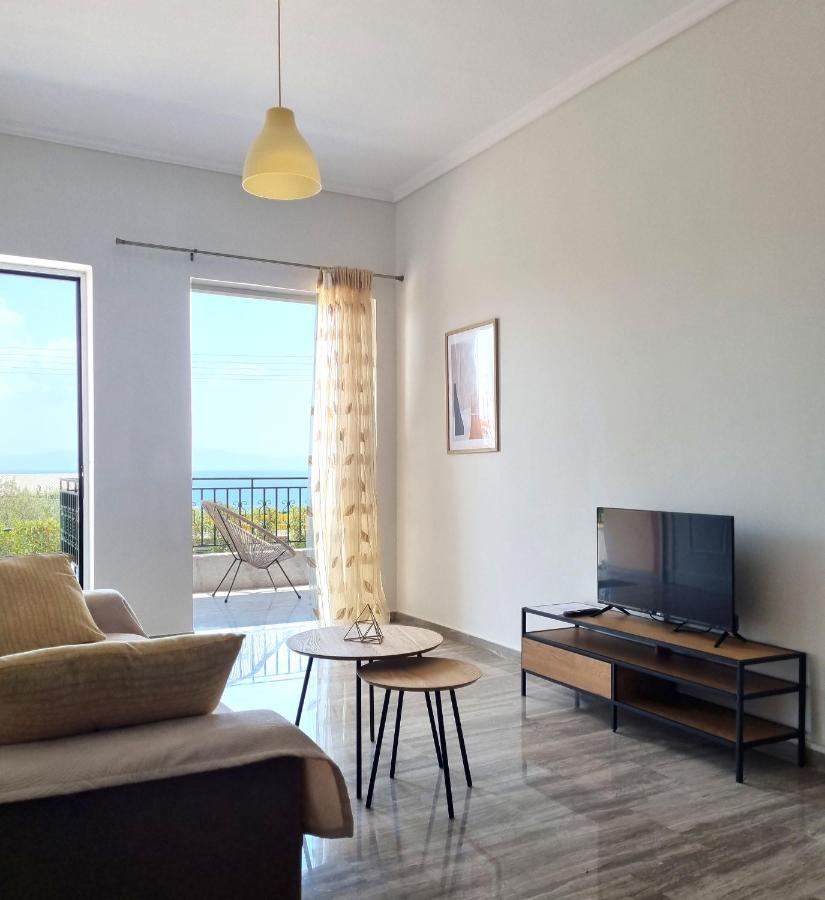 Almyros Aktis Seaview Apartment Kalamata Zewnętrze zdjęcie