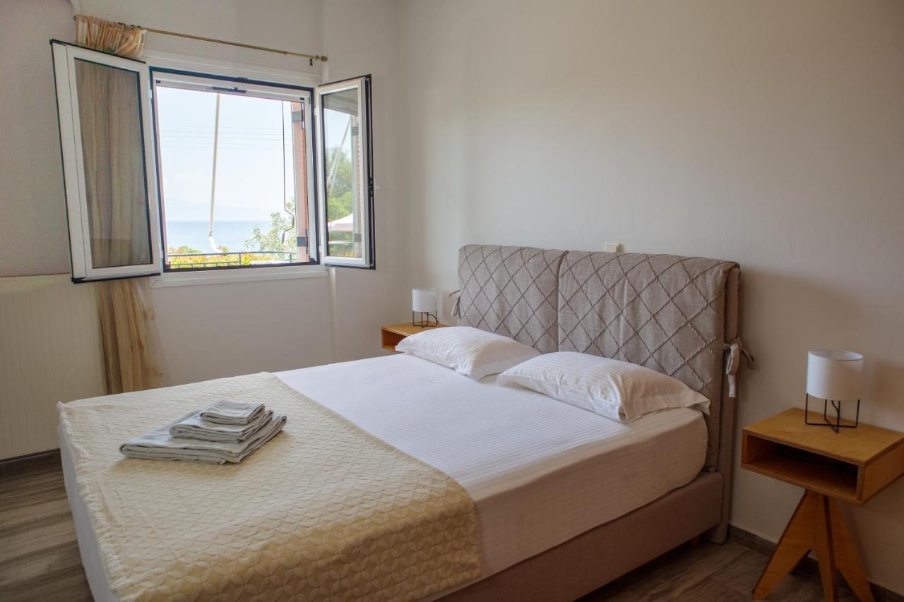 Almyros Aktis Seaview Apartment Kalamata Zewnętrze zdjęcie